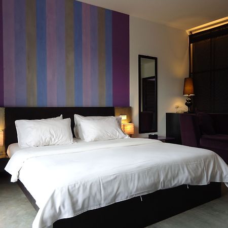 Men S Resort And Spa - Caters To Gay Men Siem Reap Exteriör bild