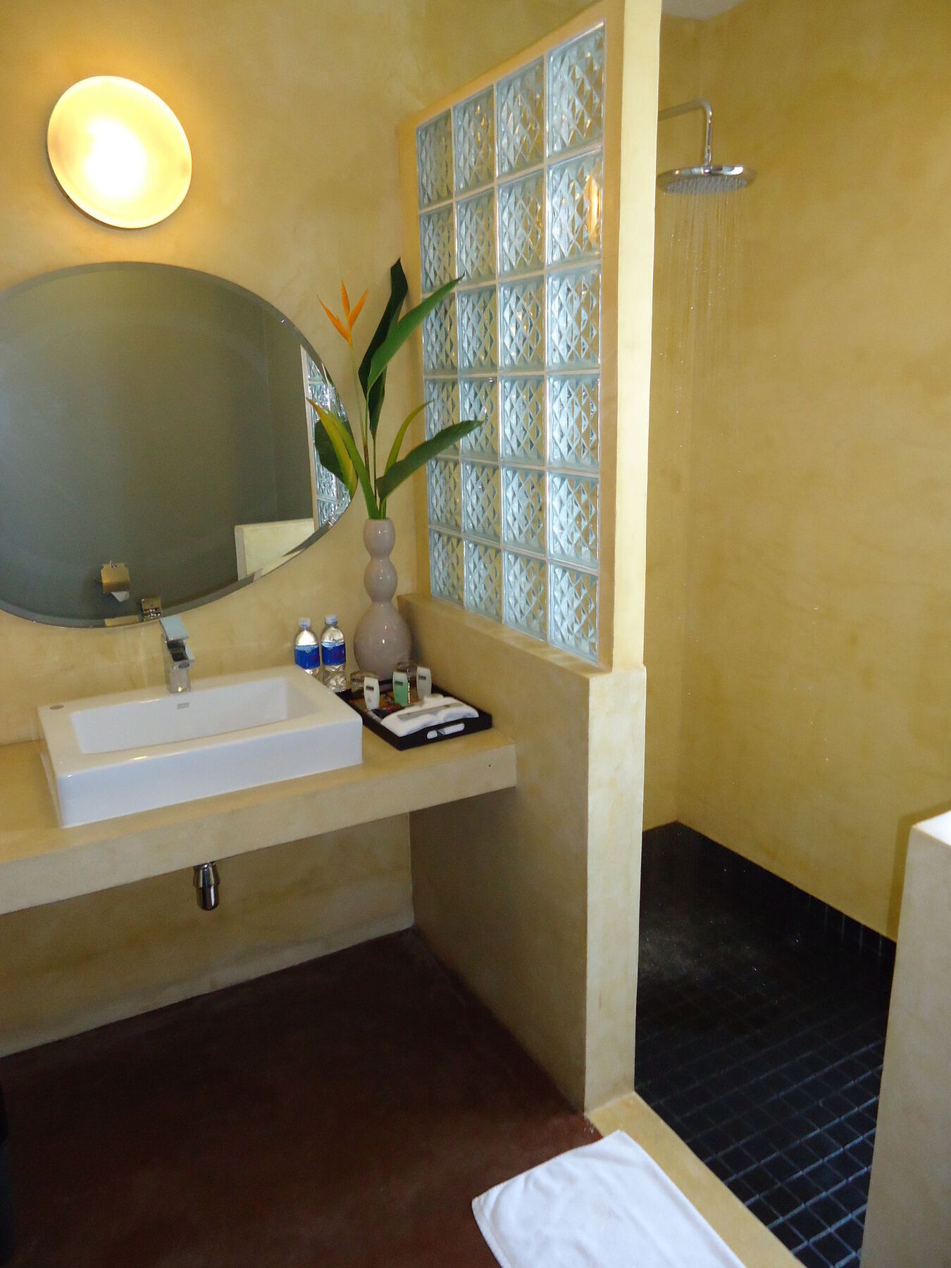 Men S Resort And Spa - Caters To Gay Men Siem Reap Exteriör bild